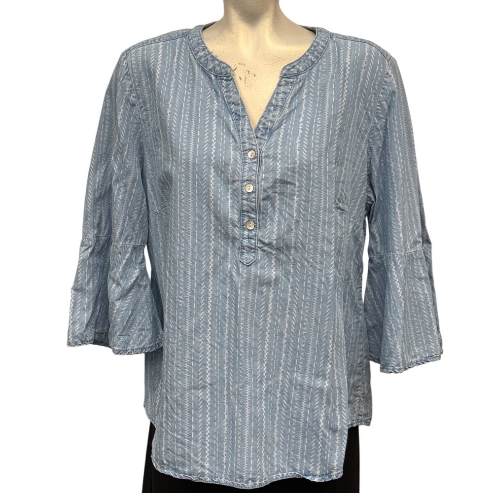 Chico's Chambray Blouse Women's‎ Blue 3/4 Sleeve Button Up Bohemian Top size 2